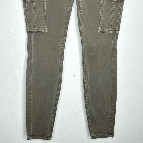 Spanx Stretch Twill Ankle Skinny Cargo Pant in Desert Dune Size S - Picture 6 of 15